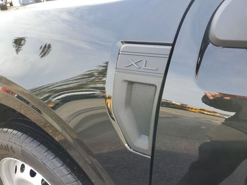 New 2026 Ford Maverick XL image 10