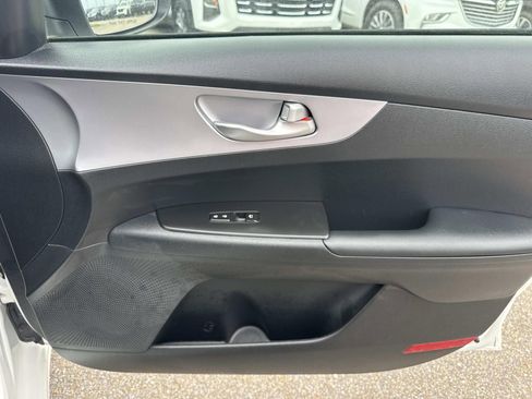 Used 2024 Kia Forte LXS FWD image 13