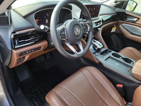 Used 2026 Acura MDX SH-AWD w/ Technology Package image 19