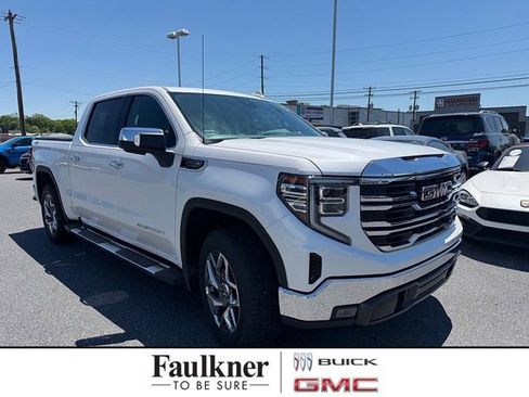 Used 2023 GMC Sierra 1500 SLT w/ SLT Premium Package AWD/4WD image 1