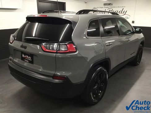 Used 2023 Jeep Cherokee Altitude Lux w/ Lux Elite Package AWD/4WD image 11