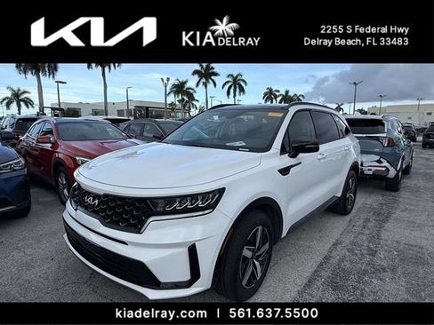Certified 2023 Kia Sorento S w/ Panoramic Sunroof Package FWD image 9