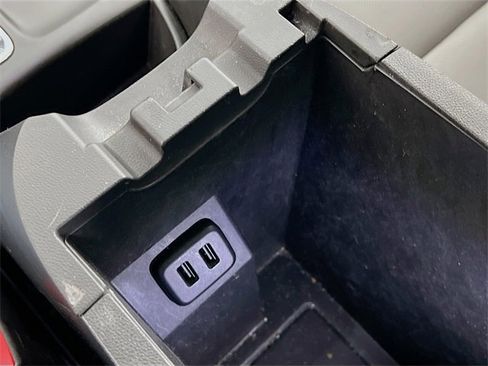 Used 2019 Chevrolet Equinox Premier image 34