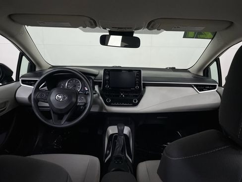 Used 2021 Toyota Corolla LE FWD image 26