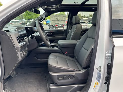 New 2026 Chevrolet Tahoe RST w/ RST Capability Package AWD/4WD image 23