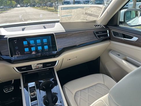 New 2026 Volkswagen Atlas SEL Premium R-Line image 11