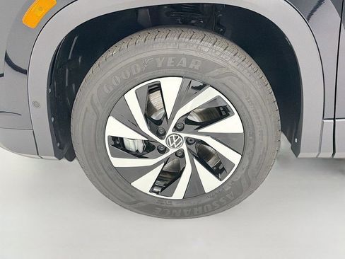 New 2026 Volkswagen Tiguan S AWD/4WD image 32