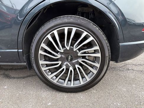 Certified 2022 Lincoln Corsair Reserve w/ Sport Package image 32