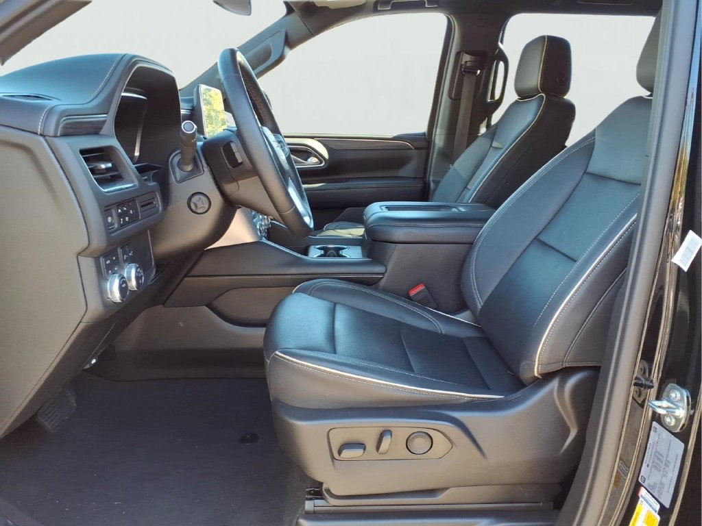 Used 2023 GMC Yukon XL SLT w/ SLT Premium Package AWD/4WD image 15