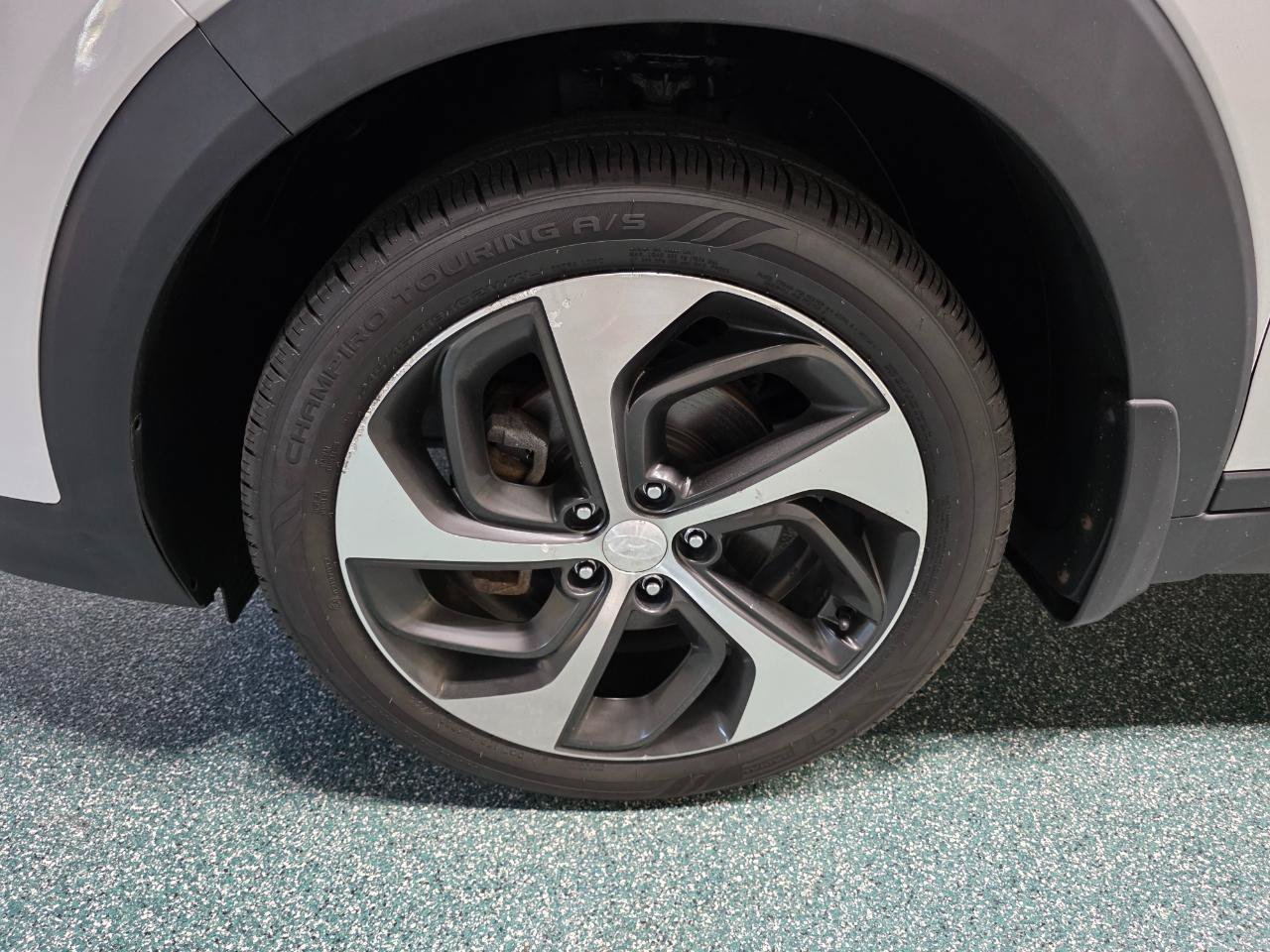 Used 2016 Hyundai Tucson Limited AWD/4WD image 12