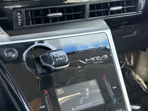 Used 2019 Toyota Mirai FWD image 22