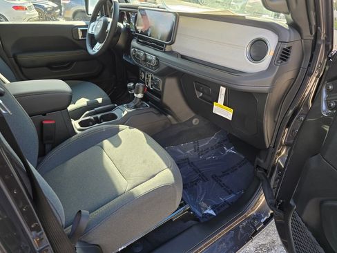 New 2025 Jeep Wrangler Sahara w/ Safety Group image 28