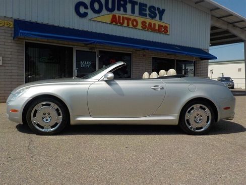 Used 2003 Lexus SC 430 Convertible image 4