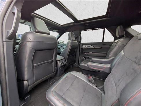 Used 2025 Ford Explorer ST AWD/4WD image 17