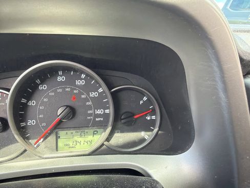 Used 2016 Toyota RAV4 LE FWD image 5