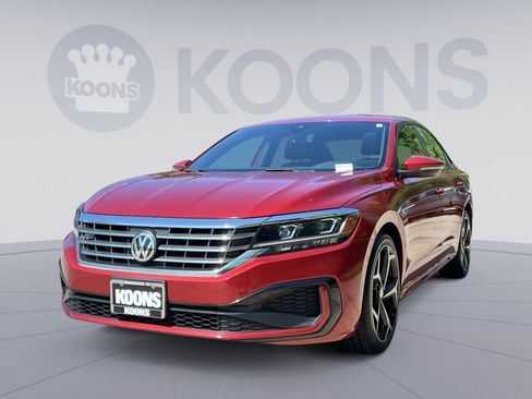 Used 2022 Volkswagen Passat 2.0T R-Line FWD image 1