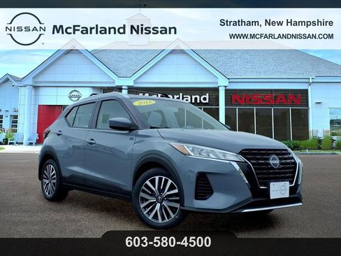 Used 2022 Nissan Kicks SV w/ Exterior Package FWD image 1