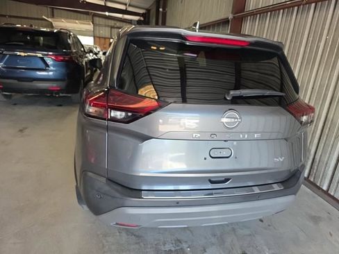 Used 2022 Nissan Rogue SV FWD image 8