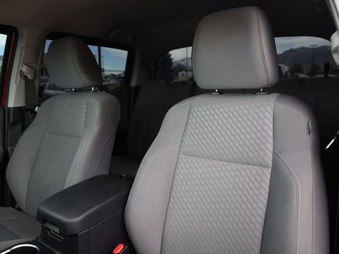 Used 2023 Toyota Tacoma SR AWD/4WD image 17