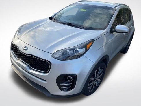 Used 2017 Kia Sportage EX image 4