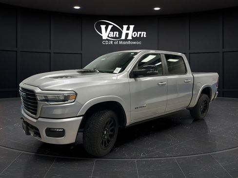 Used 2025 RAM 1500 Laramie w/ Sport Appearance Package AWD/4WD image 3