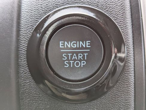 Used 2025 Ford Expedition Active image 29