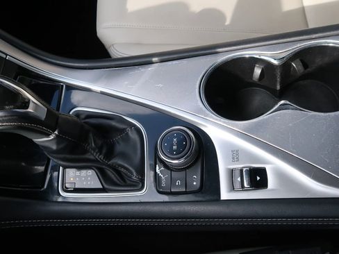 Used 2017 INFINITI Q60 3.0t w/ Cargo Package image 29