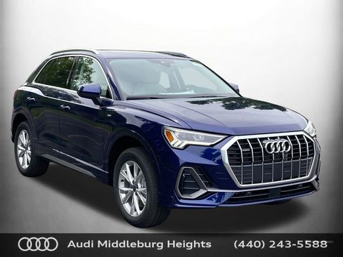 Used 2025 Audi Q3 2.0T Premium w/ Convenience Package image 1