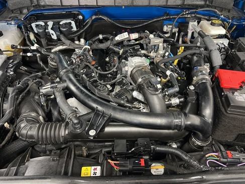 Used 2023 Ford Bronco Wildtrak AWD/4WD image 36