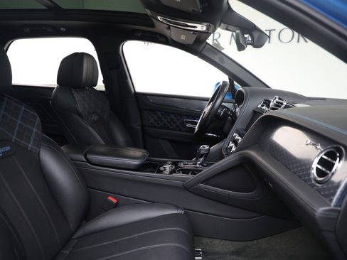 Certified 2021 Bentley Bentayga image 27