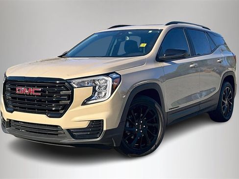 Certified 2023 GMC Terrain SLE w/ Driver Convenience Package image 3