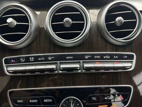 Used 2019 Mercedes-Benz C 300 4MATIC Sedan w/ Premium Package image 23