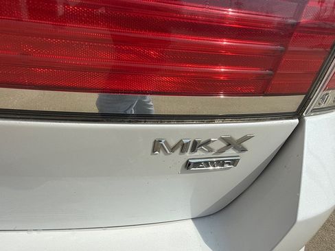 Used 2010 Lincoln MKX AWD image 14