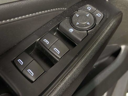 Used 2023 Chevrolet Traverse LT AWD/4WD image 19