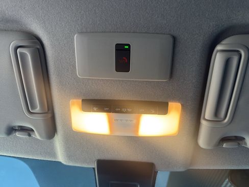 Used 2024 Nissan Kicks SV image 40