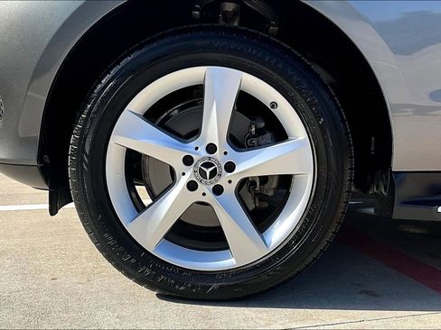 Used 2018 Mercedes-Benz GLE 350 image 11
