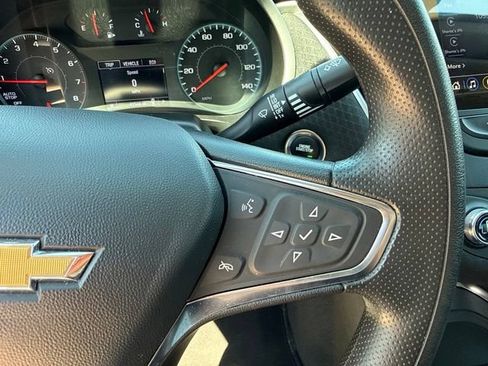 Used 2025 Chevrolet Malibu LT FWD image 17
