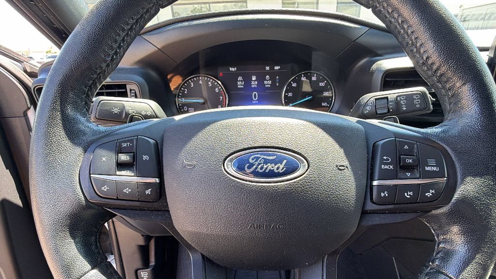 Used 2020 Ford Explorer XLT w/ Comfort Package AWD/4WD image 17