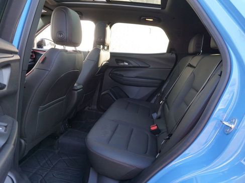 Used 2024 Chevrolet TrailBlazer RS w/ Convenience Package AWD/4WD image 11