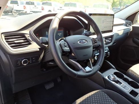 Used 2023 Ford Escape Active w/ Tech Pack #1 AWD/4WD image 14