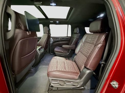Used 2022 Cadillac Escalade ESV Sport Platinum AWD/4WD image 21