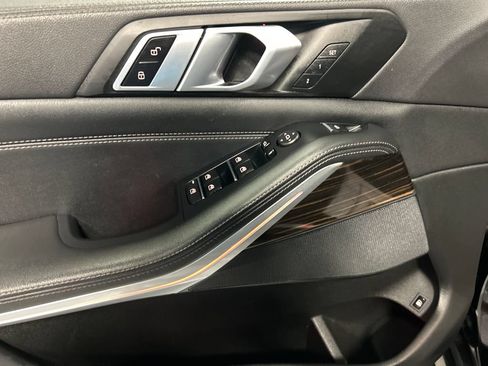 Used 2023 BMW X5 xDrive45e AWD/4WD image 12