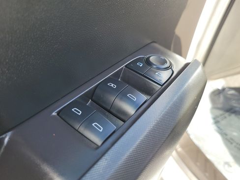 Used 2025 GMC Canyon Elevation w/ Convenience Package AWD/4WD image 25