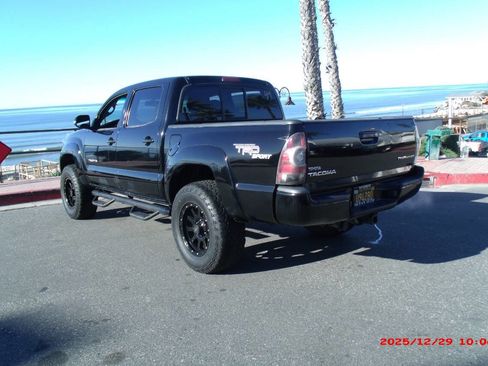 Used 2013 Toyota Tacoma PreRunner image 9