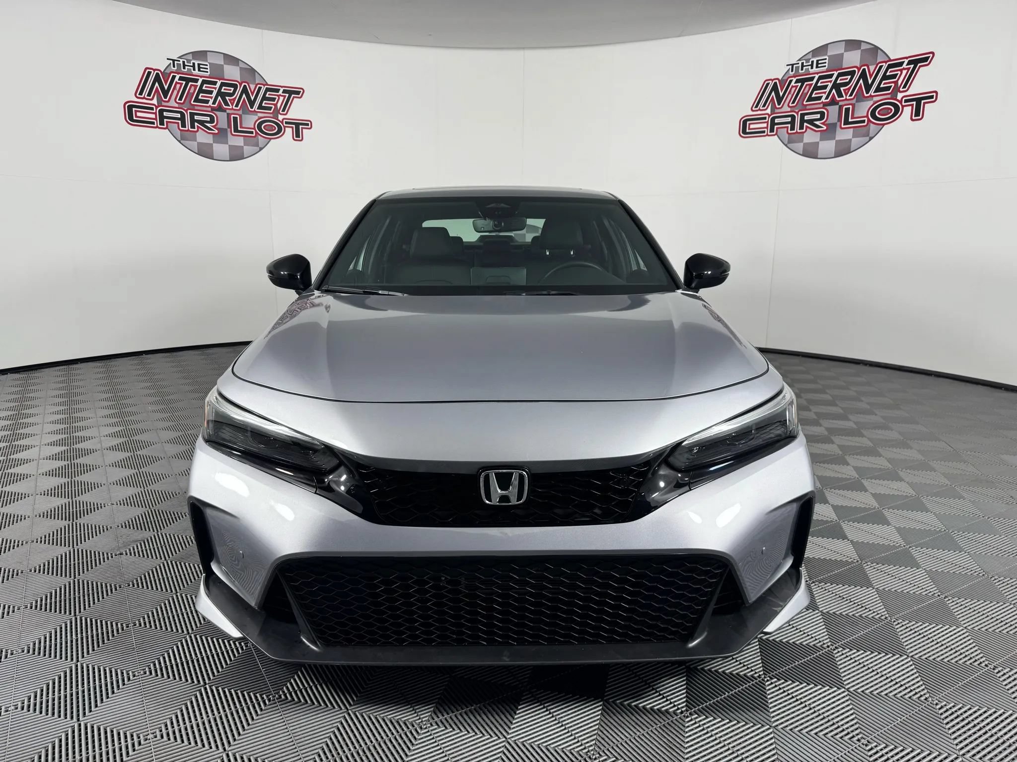 Used 2025 Honda Civic Sport Touring image 2