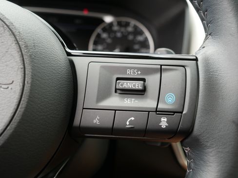 Certified 2023 Nissan Rogue SL w/ SL Premium Package AWD/4WD image 29