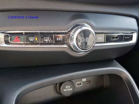 Certified 2023 Volvo XC40 B5 Plus w/ Driver Assist Package AWD/4WD image 20