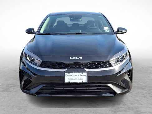 Used 2023 Kia Forte LXS w/ LXS Technology Package image 2