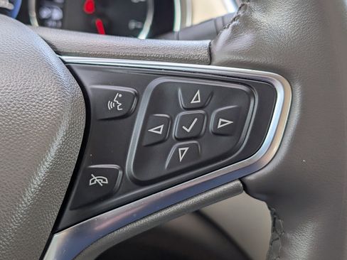 Used 2024 Chevrolet Malibu LT image 24