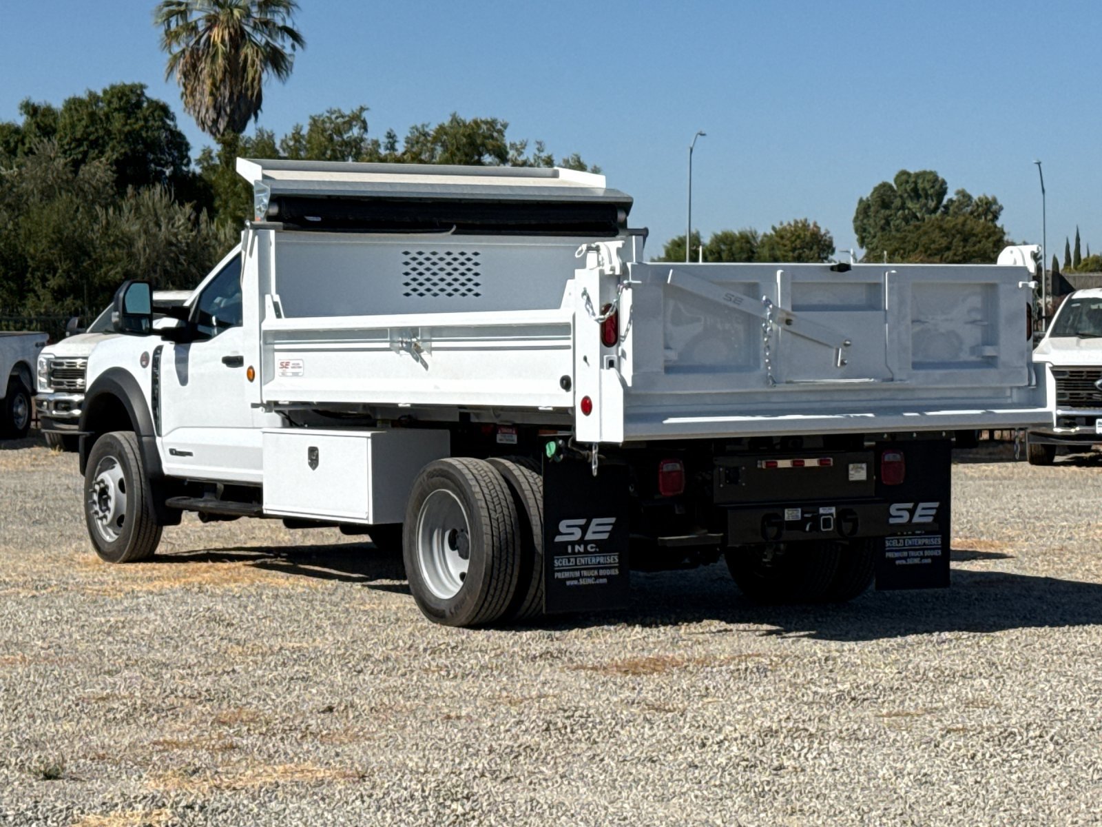 New 2026 Ford F550 4x4 Regular Cab Super Duty image 6